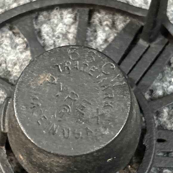 (2) Vtg Cast Iron Candle Holder Pyrex Other Black Legs Stand - Picture 13 of 14